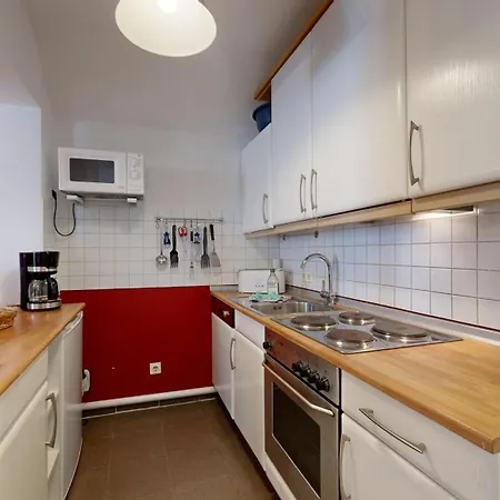 Apartmán Strandblick In Binz, Fewos Direkt Am Mit Balkon Und Teilweise Mit Meerblick