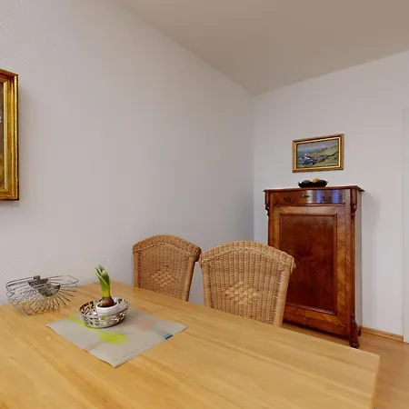 Apartmán Strandblick In Binz, Fewos Direkt Am Mit Balkon Und Teilweise Mit Meerblick