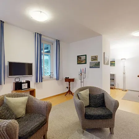 Strandblick In Binz, Fewos Direkt Am Mit Balkon Und Teilweise Mit Meerblick Apartmán