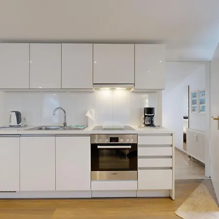 Apartmán Strandblick In Binz, Fewos Direkt Am Mit Balkon Und Teilweise Mit Meerblick *