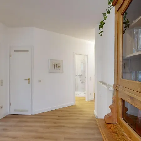 Strandblick In Binz, Fewos Direkt Am Mit Balkon Und Teilweise Mit Meerblick * Binz