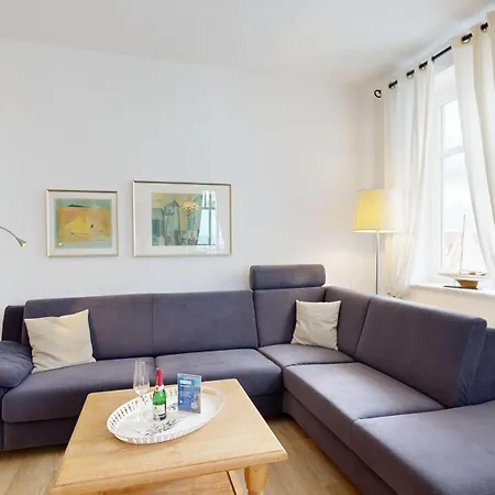 Apartmán Strandblick In Binz, Fewos Direkt Am Mit Balkon Und Teilweise Mit Meerblick