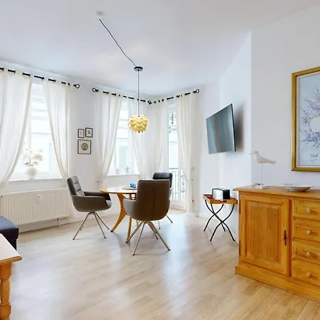 Strandblick In Binz, Fewos Direkt Am Mit Balkon Und Teilweise Mit Meerblick *